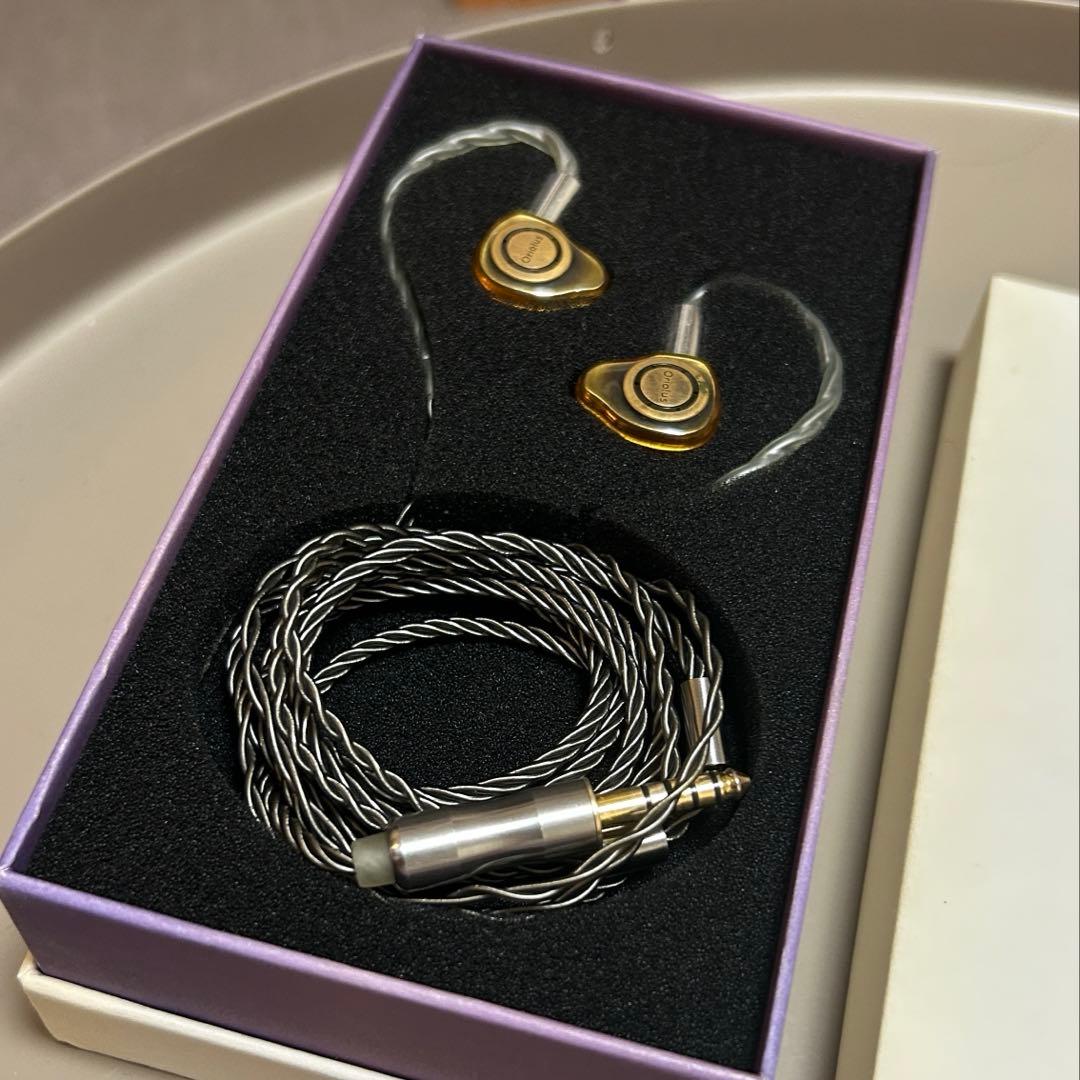 イヤホン Oriolus Isabellae