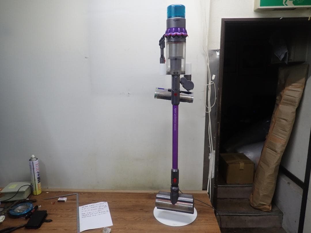 ル*ー様 dyson コードレススティッククリーナー 本体