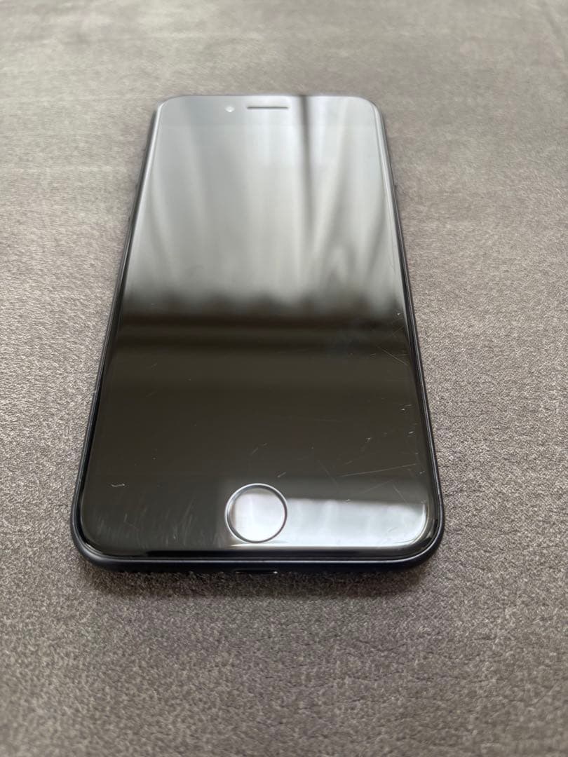 iPhone SE(第2世代) 64GB ブラック 本体