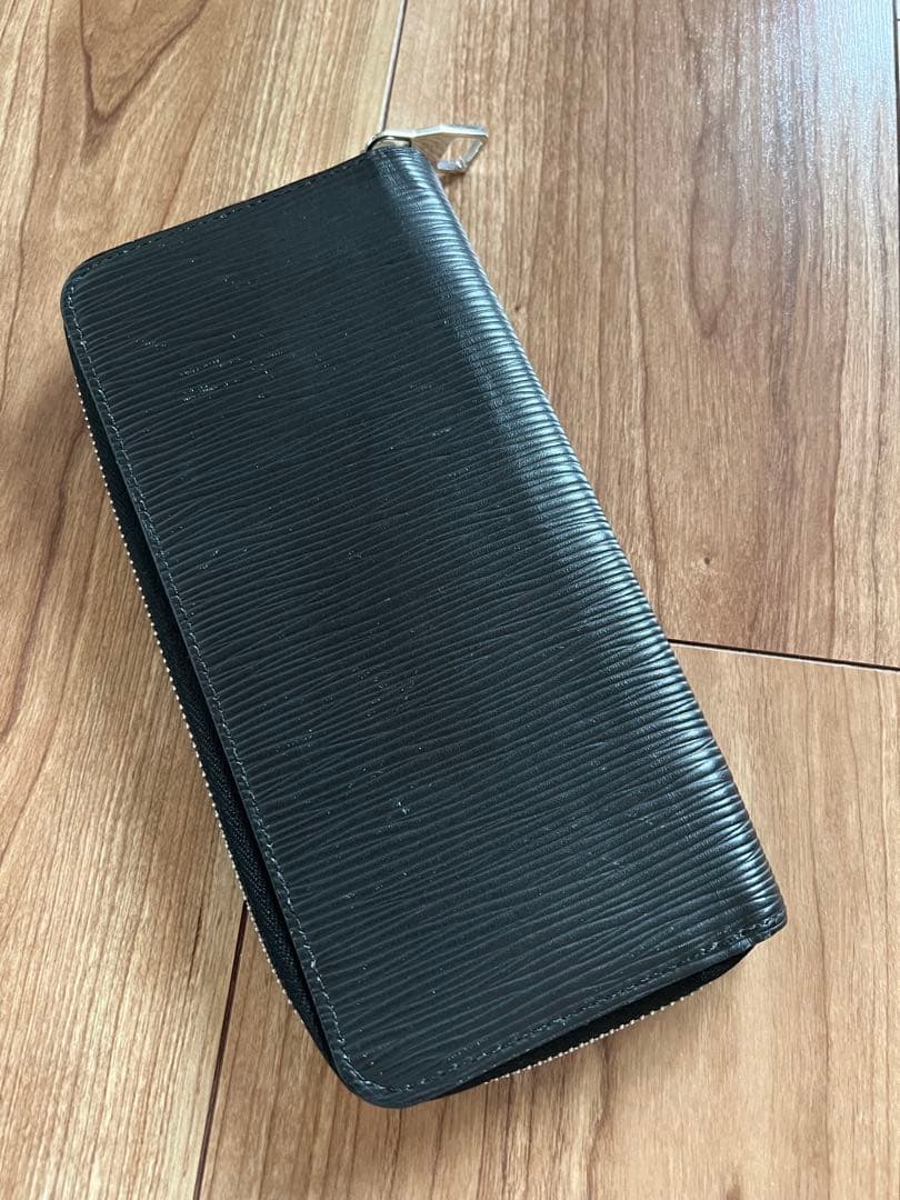 LOUIS VUITTON エピレザー 長財布 ブラック
