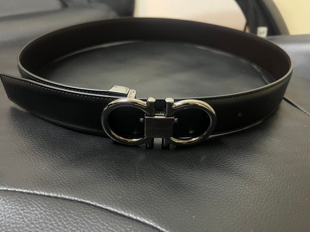 フェラガモ　ベルト　メンズ