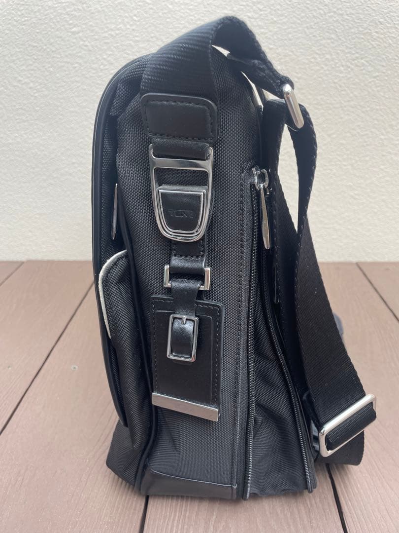 TUMI ショルダーバッグ 25671D Galeao メッセンジャーバッグ