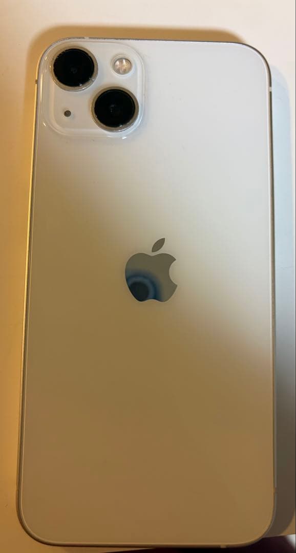 Apple iPhone 13 スターライト256gb