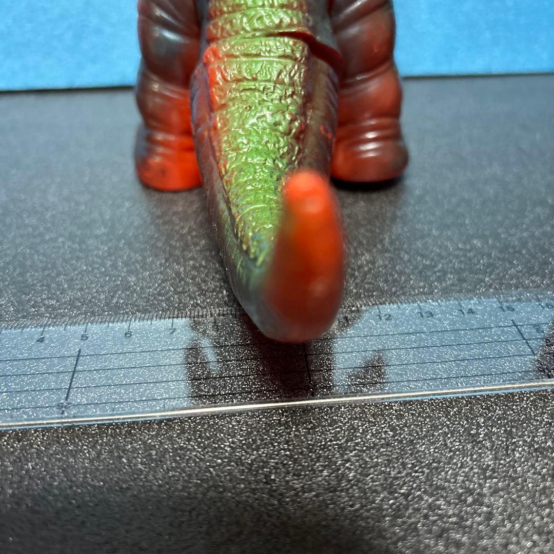 ブルマァク　ゴモラビンテージソフビ