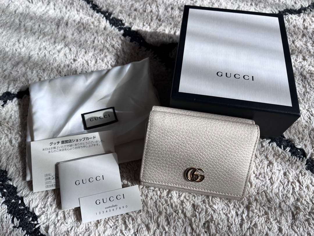 GUCCI グッチ　三つ折り財布