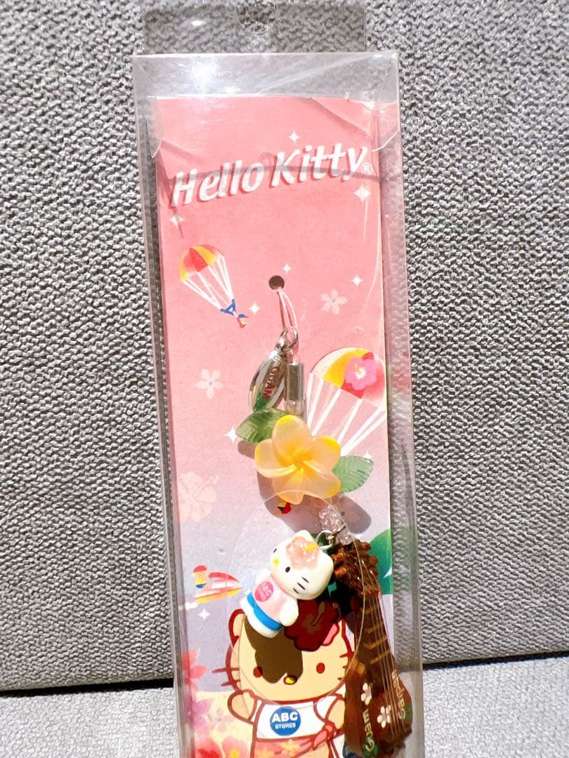 キティ　根付け　グアムサイパン　日焼けキティ　ウクレレ