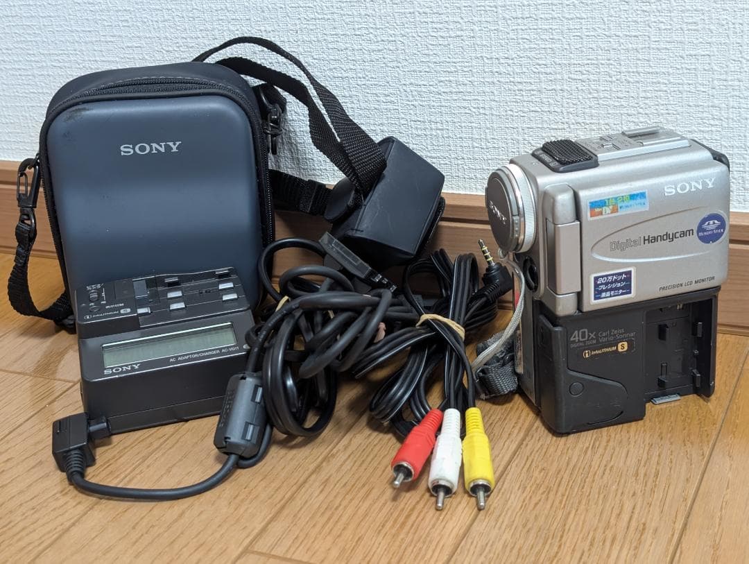 SONY DCR-PC3 MiniDVビデオカメラ ダビングに