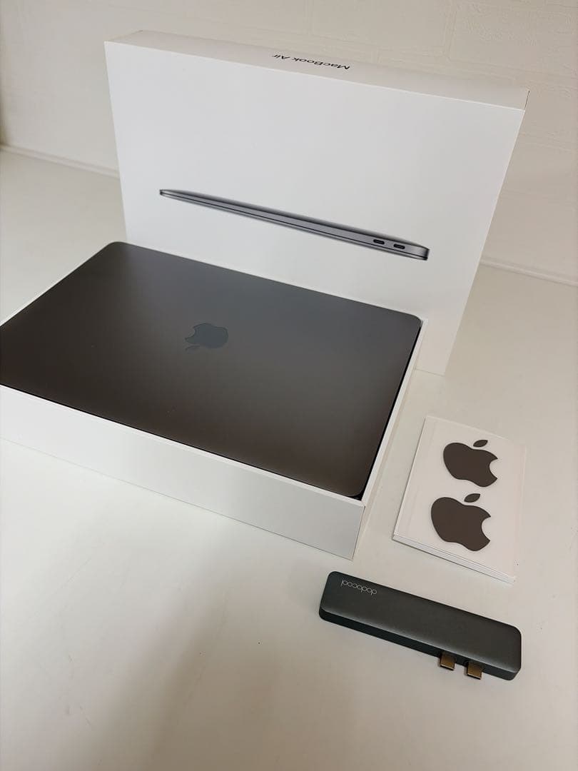 MacBook Air 2019 2020 8GB 128GB ほぼ新品