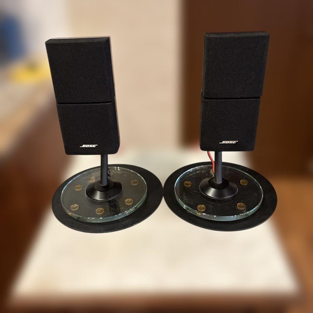 BOSE　キューブサテライトスピーカー ガラススタンド付き