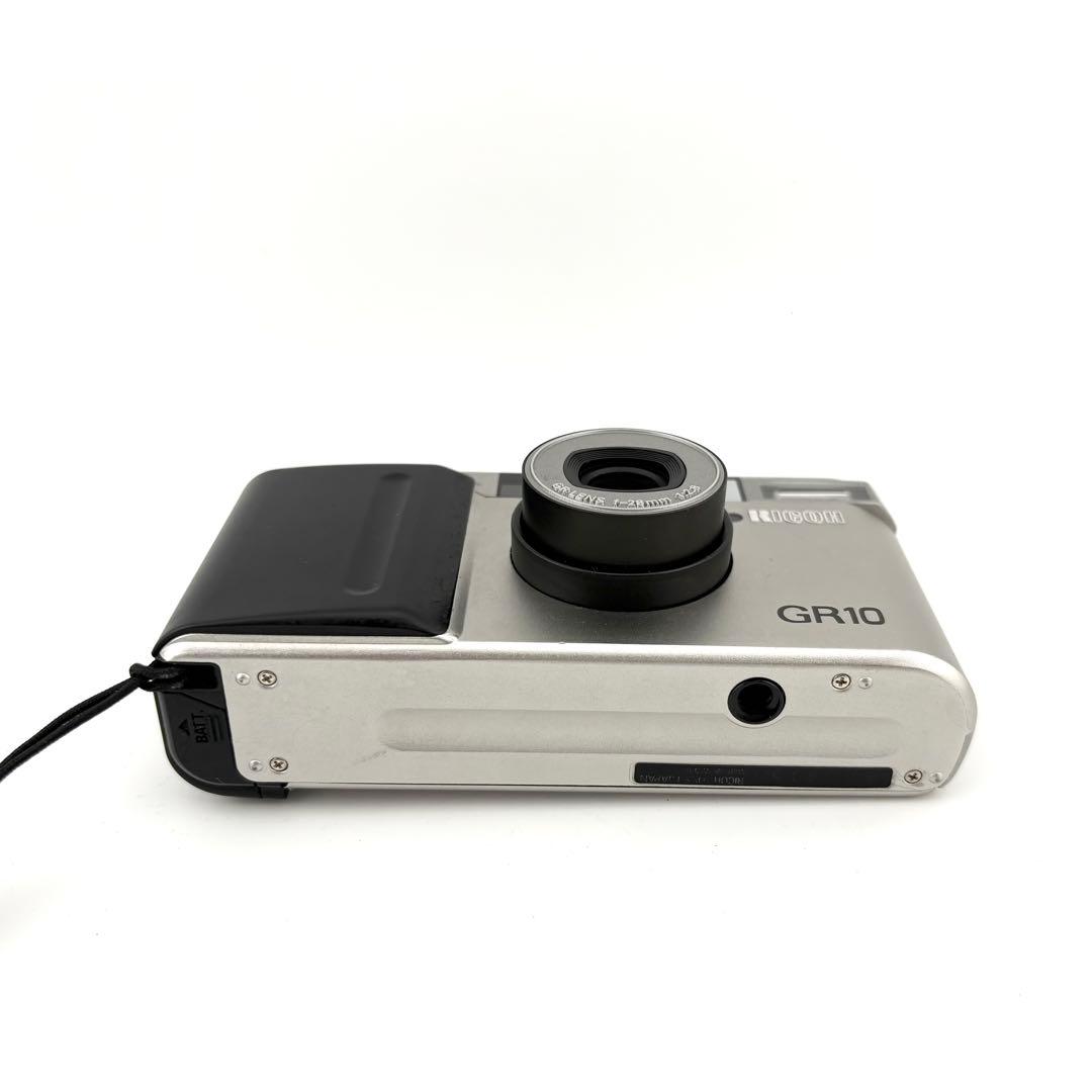 tattan様【完動品・美品】 RICOH GR10 フィルムカメラ 動作確認済