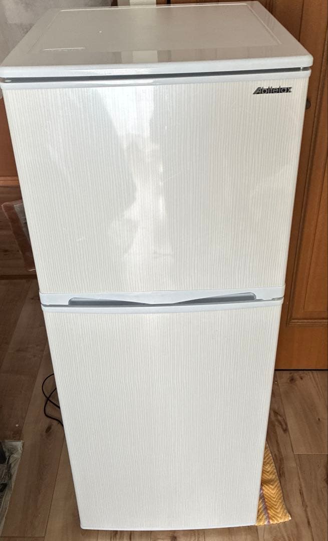Arbiterax　冷凍冷蔵庫　ホワイト　AR-143E