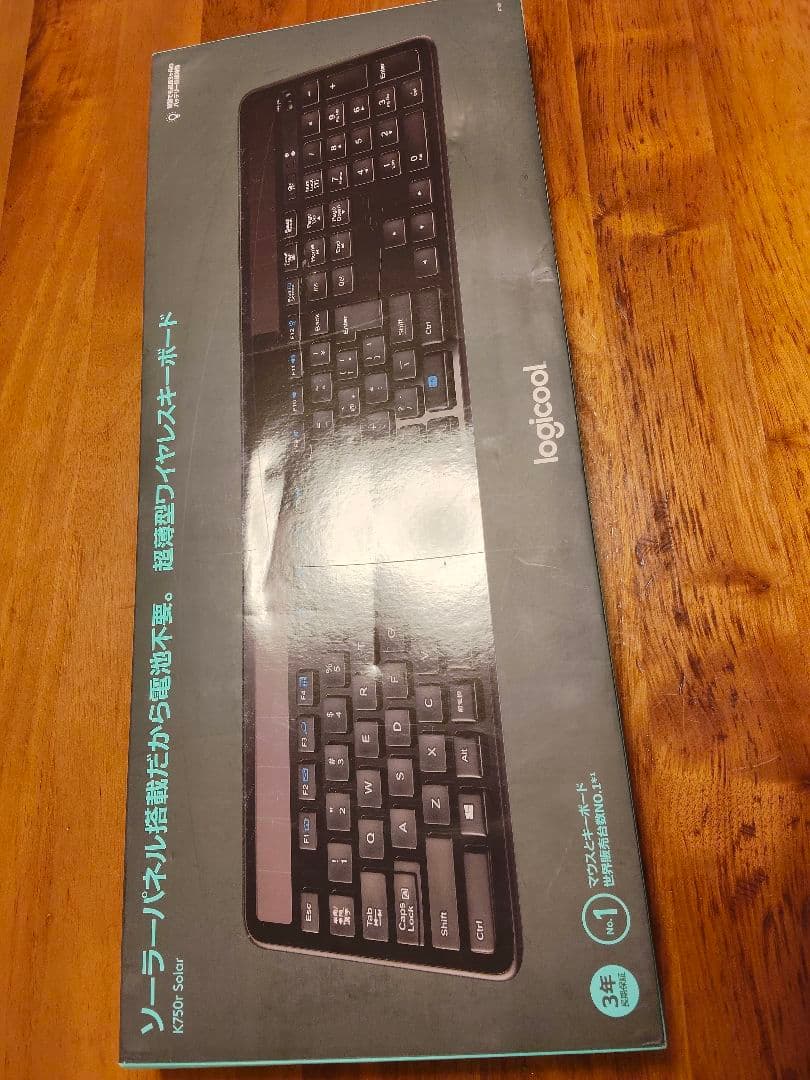 美品　logicool K750r ソーラーワイヤレスキーボード