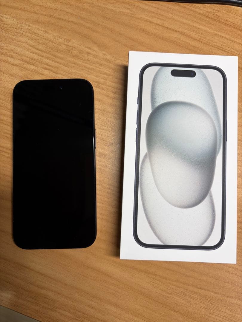 Apple iPhone 15 ブラック 本体 SIMフリー