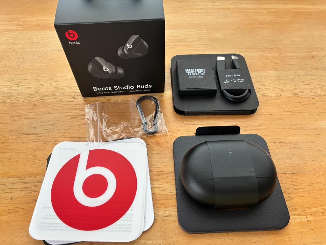 Beats Studio Buds ブラック