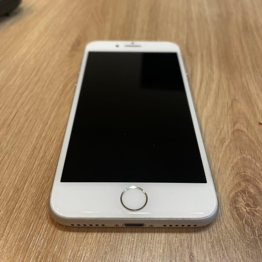 【美品】Apple iPhone8 シルバー　本体　256GB SIMフリー