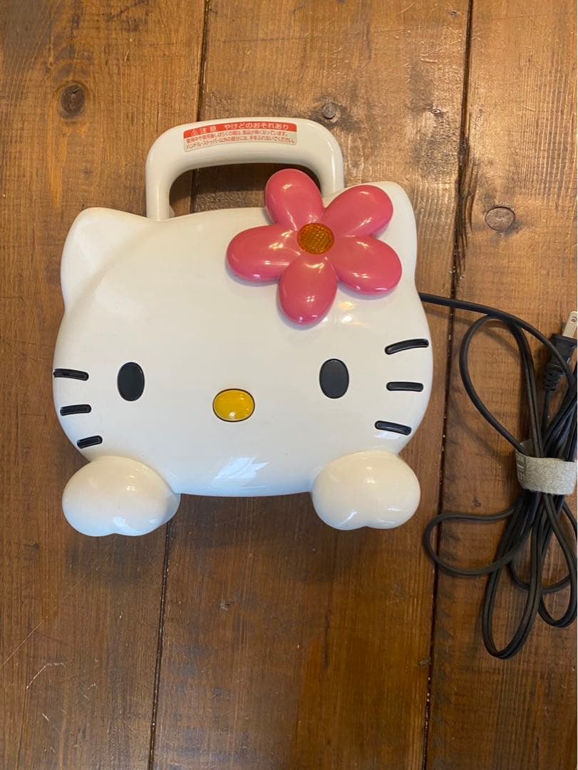 激レア　ハローキティ ホットサンドメーカー