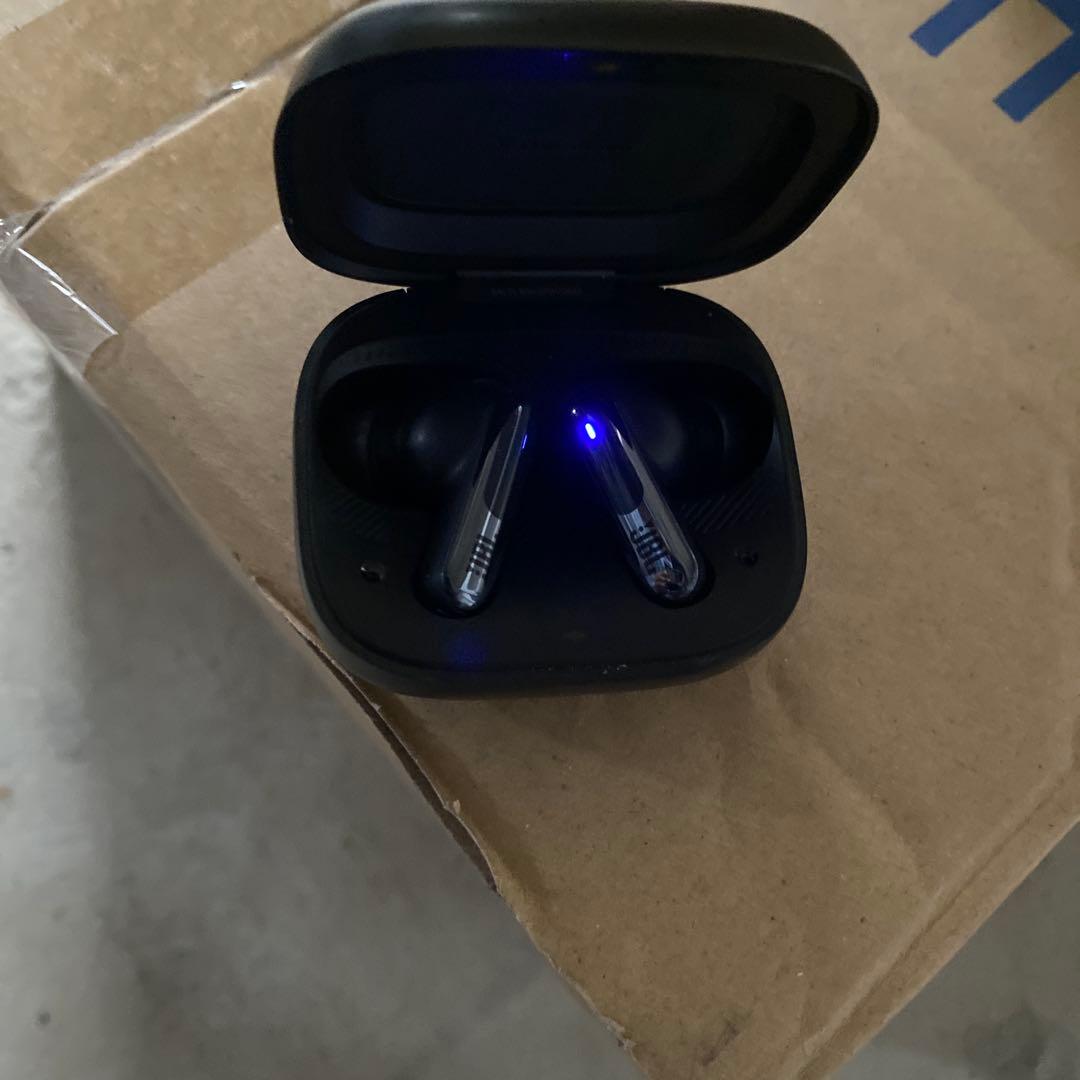 JBL ワイヤレスイヤホン ブラック　あゆみ専用