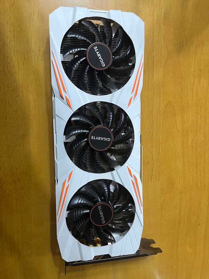 GIGABYTE 1080ti グラフィックボード 3連ファン