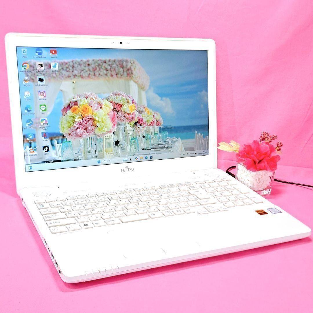 208 第7世代i7/SSD/8GB　富士通ノートパソコン Windows11