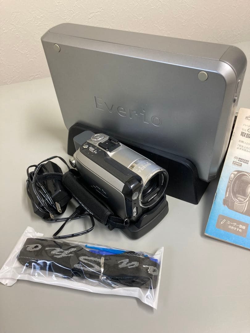 ビクター⭐︎ビデオカメラ⭐︎エブリオ⭐︎美品・フルセット‼️