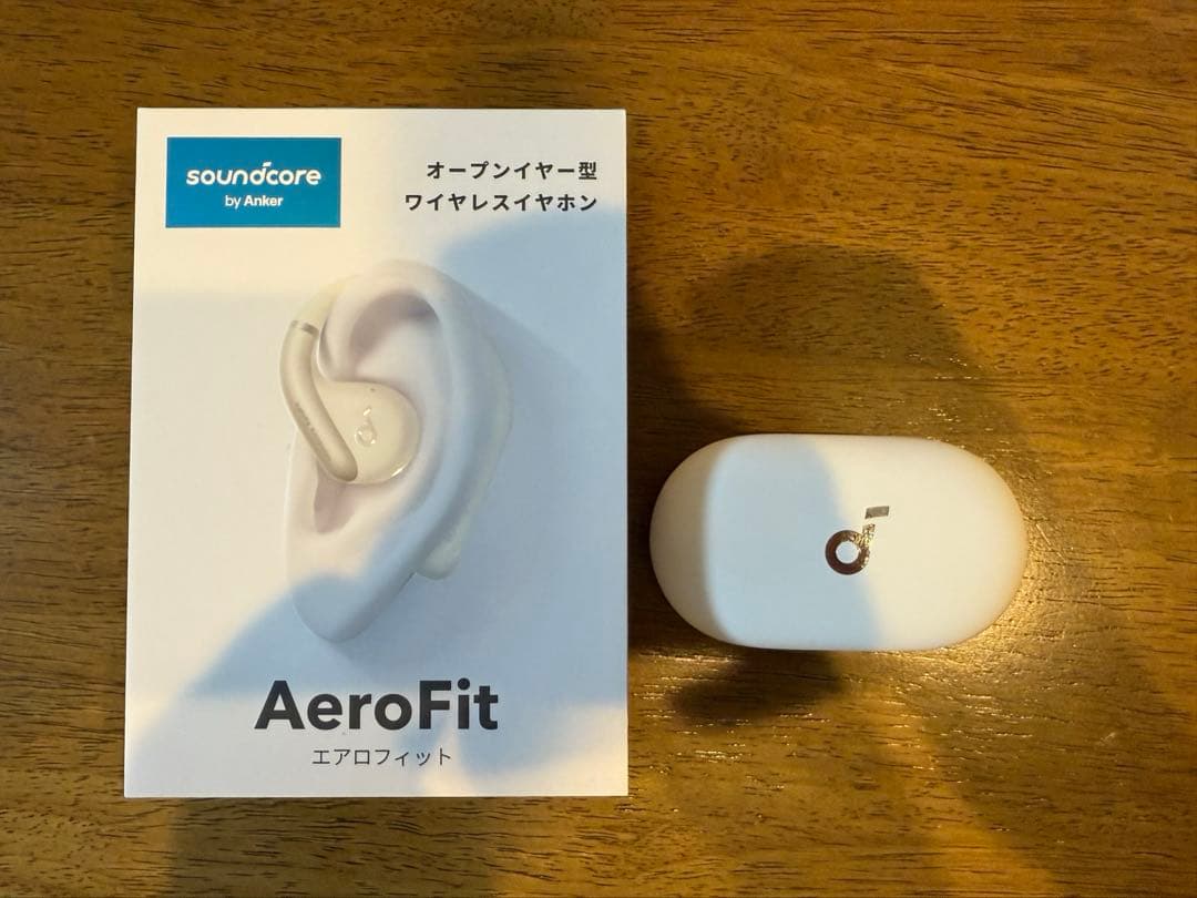 soundcore AeroFit ワイヤレスイヤホン（ホワイト）