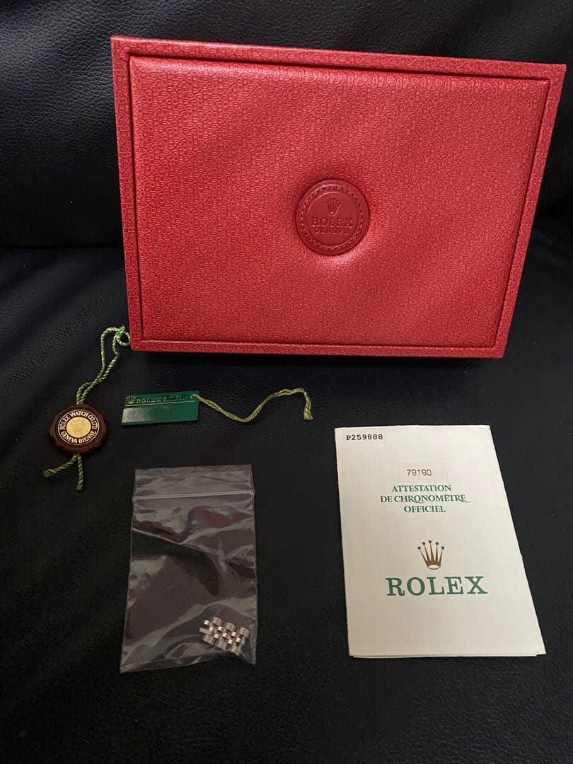 ロレックス オイスター パーペチュアル レディース デイト レッドボックス