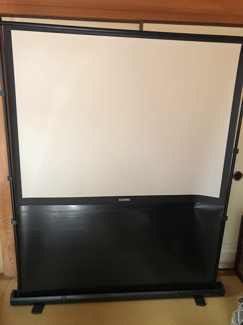 CASIO ポータブルスクリーン 60インチ