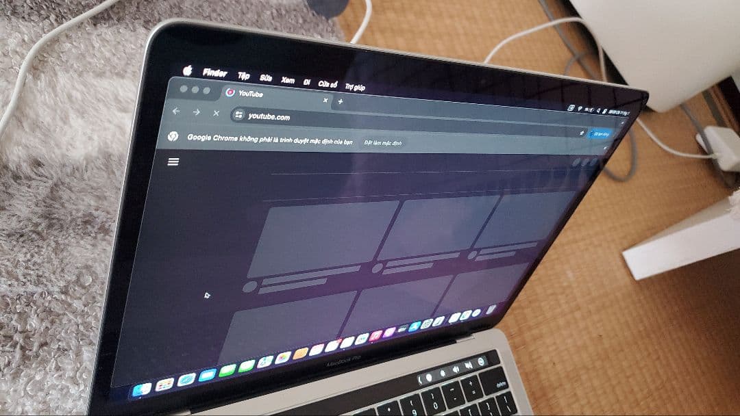 MacBook本体 Apple MacBook pro 13inch 2019