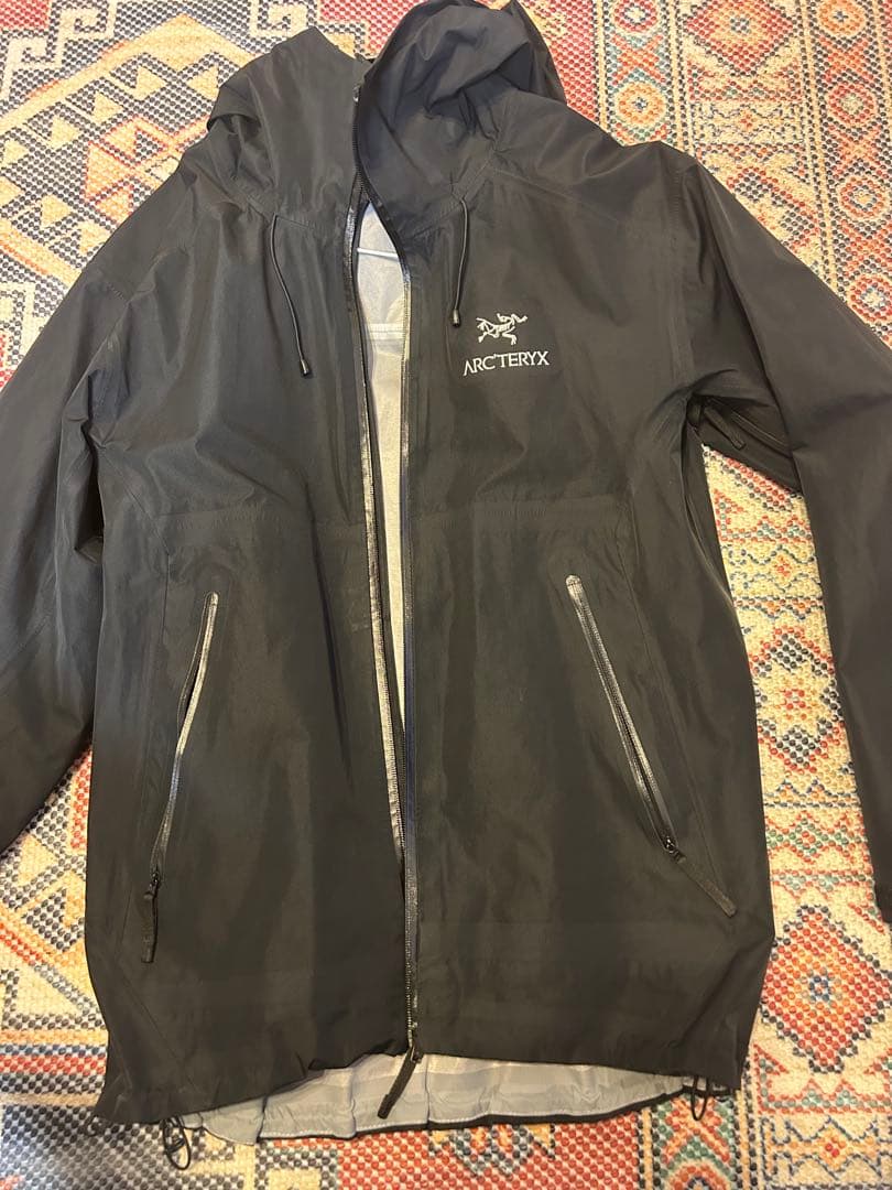 ARC'TERYX フード付きナイロンジャケット S ブラック