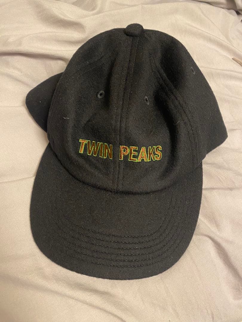 TWIN PEAKS Undercover キャップ