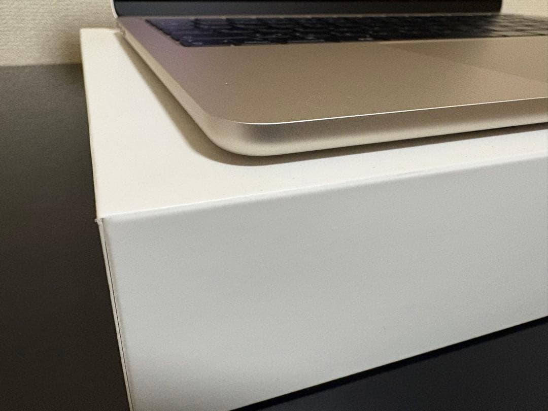 バッテリー100% MacBook Air M2 スターライト 16G 512G