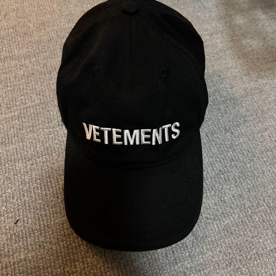 ヴェトモン　ベースボールキャップ