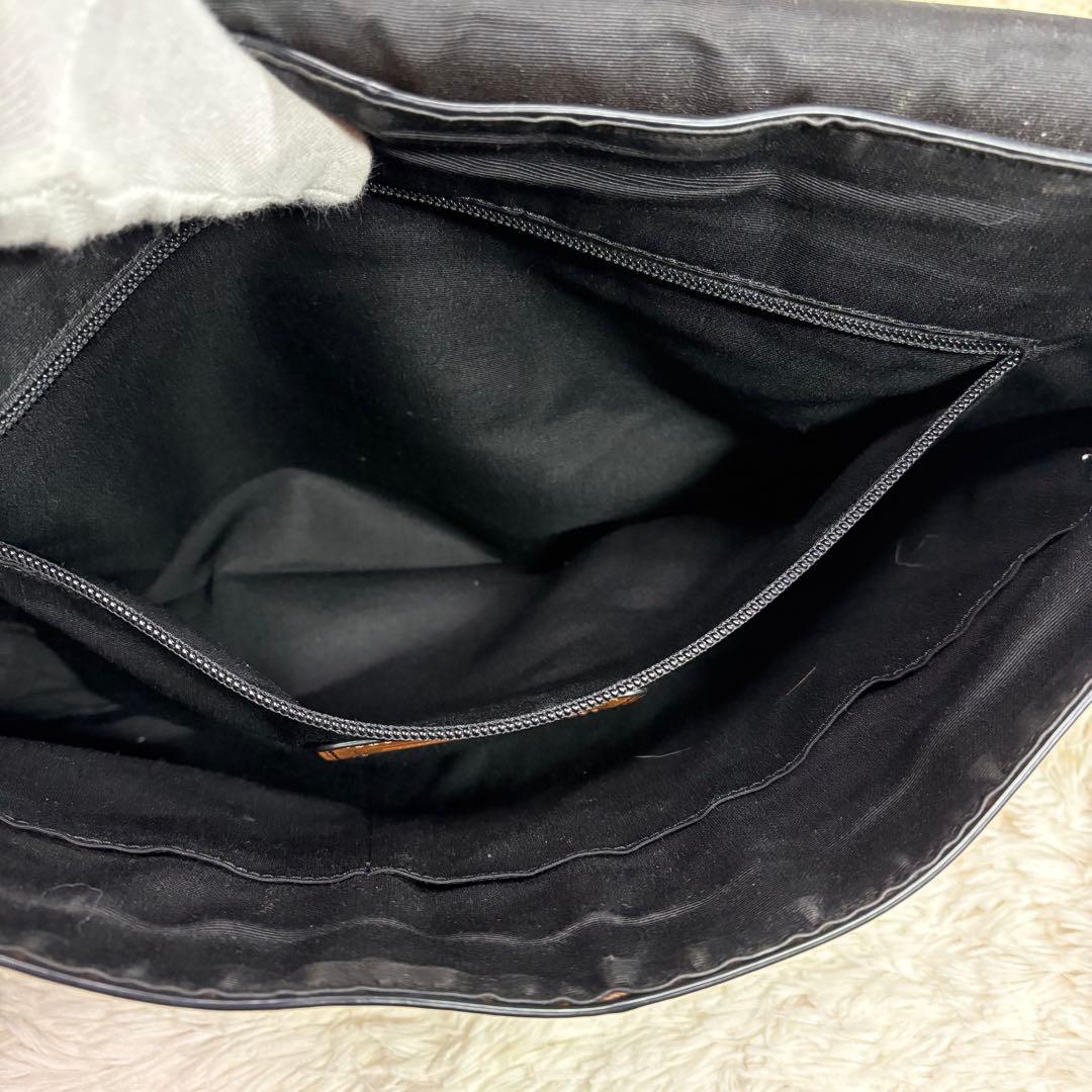 kenken様コーチ サリバン スムース メッセンジャーバッグ ブラウン A4