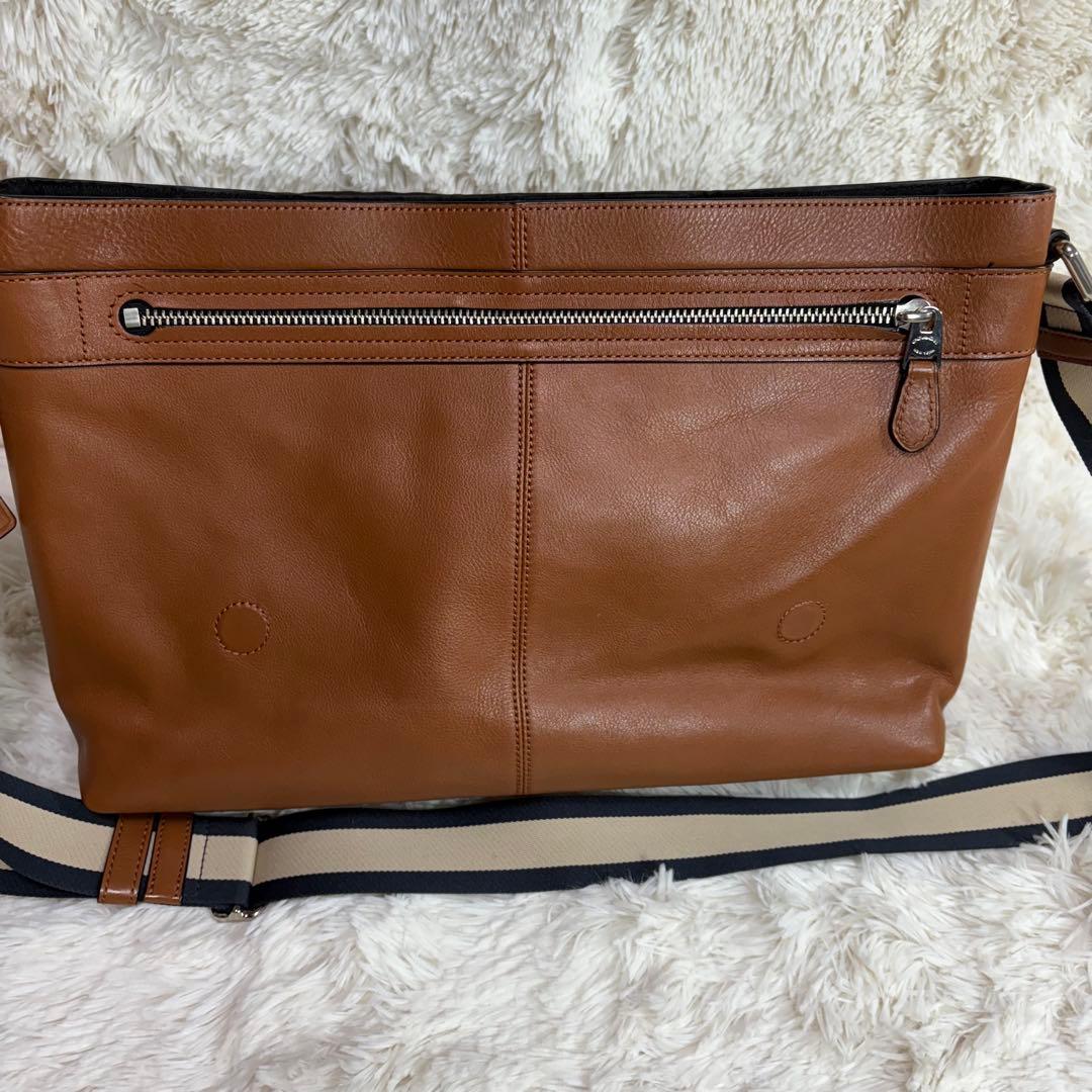 kenken様コーチ サリバン スムース メッセンジャーバッグ ブラウン A4