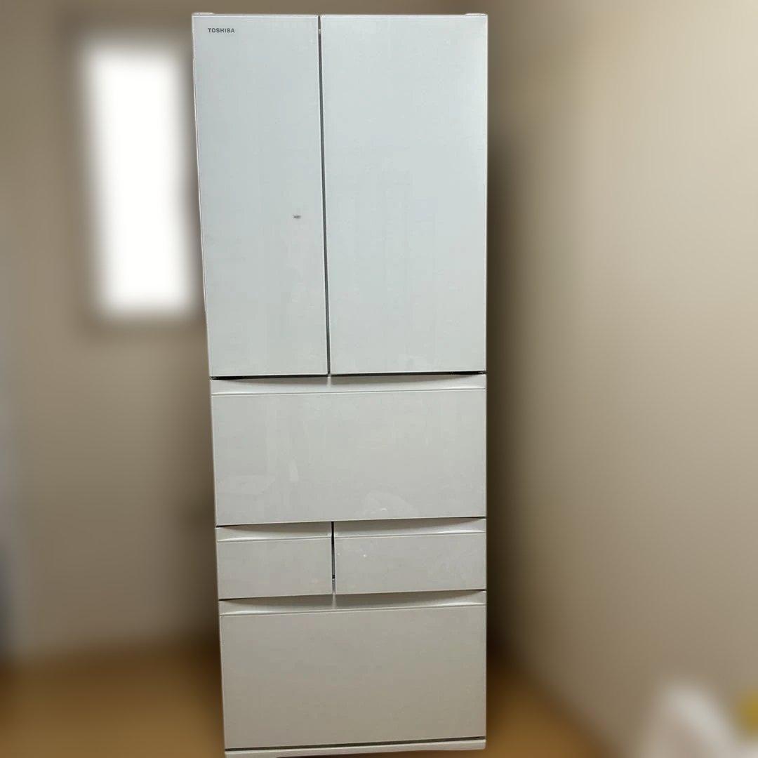Toshiba ホワイト 6ドア冷蔵庫 8月中旬まで出品