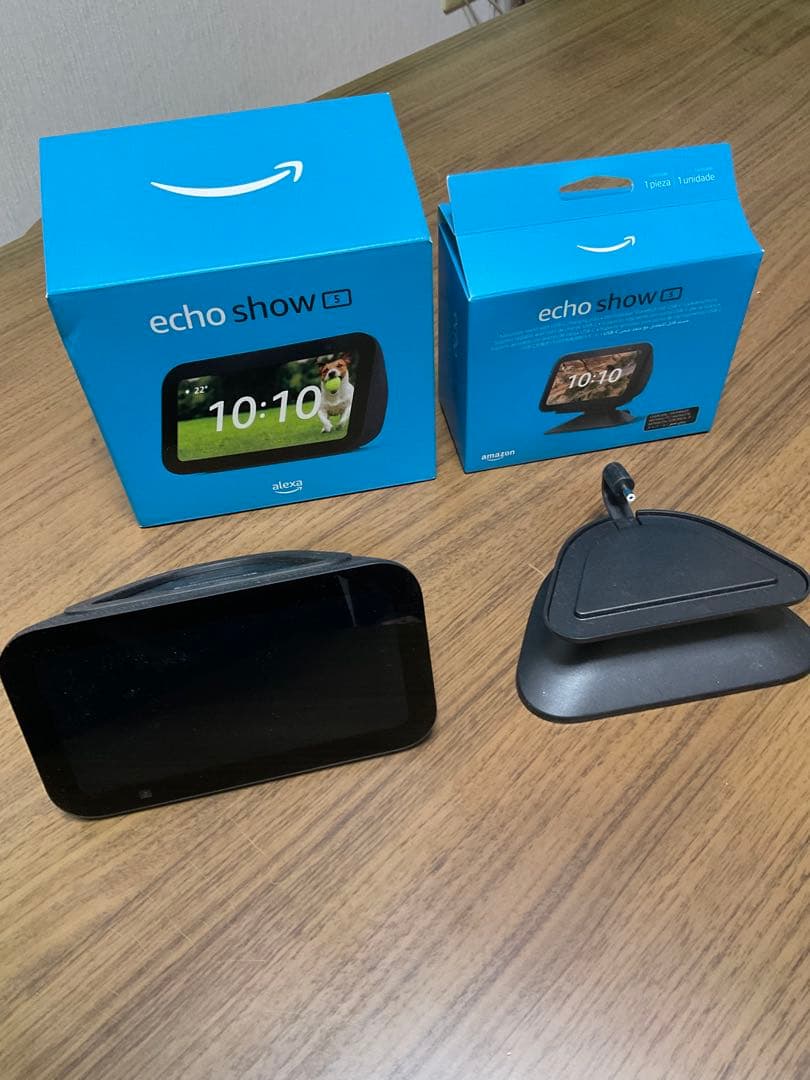 Amazon Echo Show 5 第3世代　本体と純正スタンド