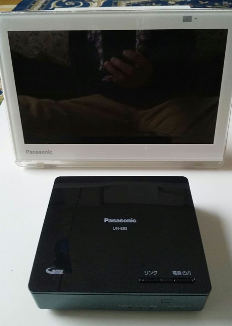 UN-10E9-W　Panasonic VIERA ポータブルテレビ 風呂テレビ