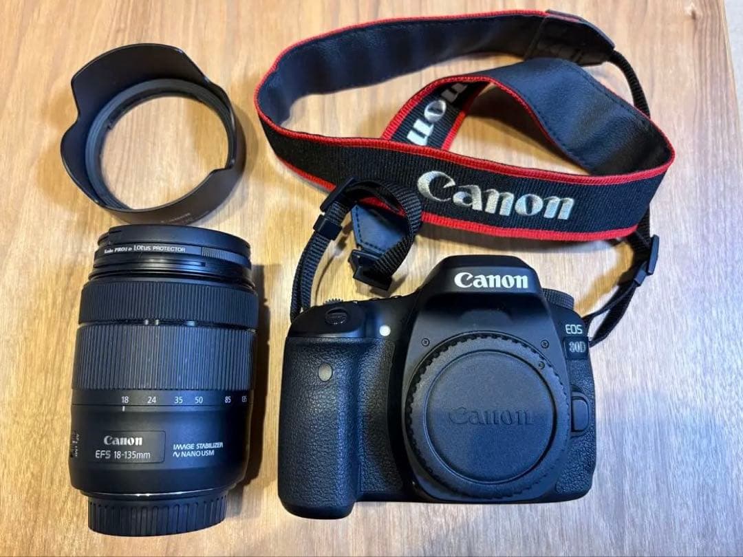 Canon EOS 80D レンズキット