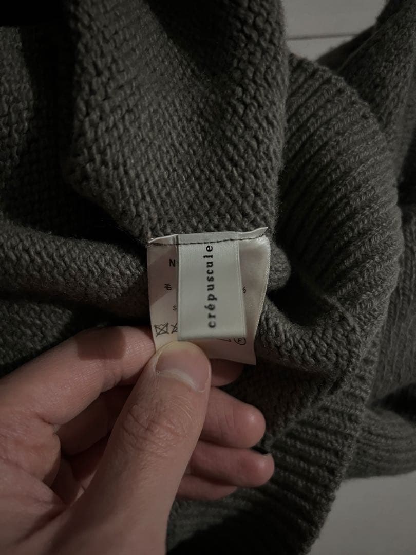 crepuscule v-neck P/O vネック　ニット