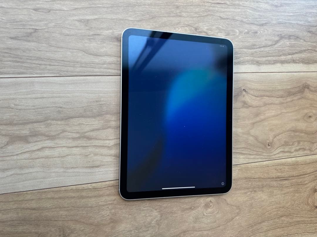 iPad (A16) 128GB WiFi + Cellular シルバー