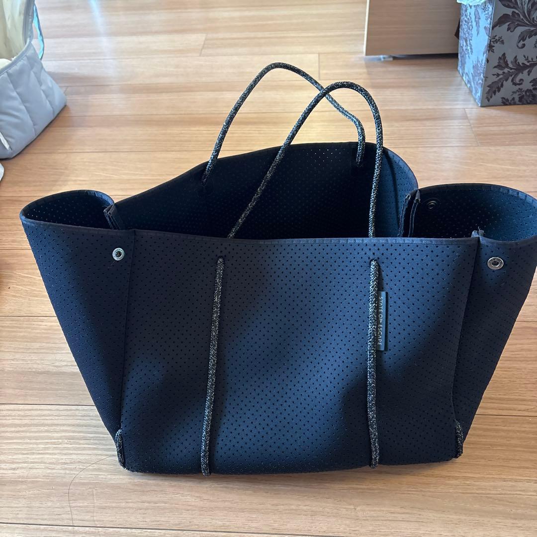 メッシュデザイン トートバッグ 黒 STATE OF ESCAPE