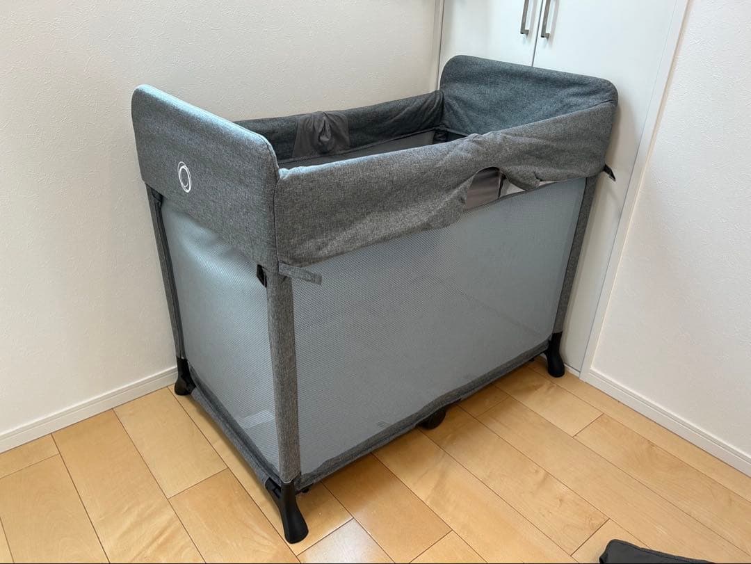 Bugaboo スターダスト トラベルコット　グレー
