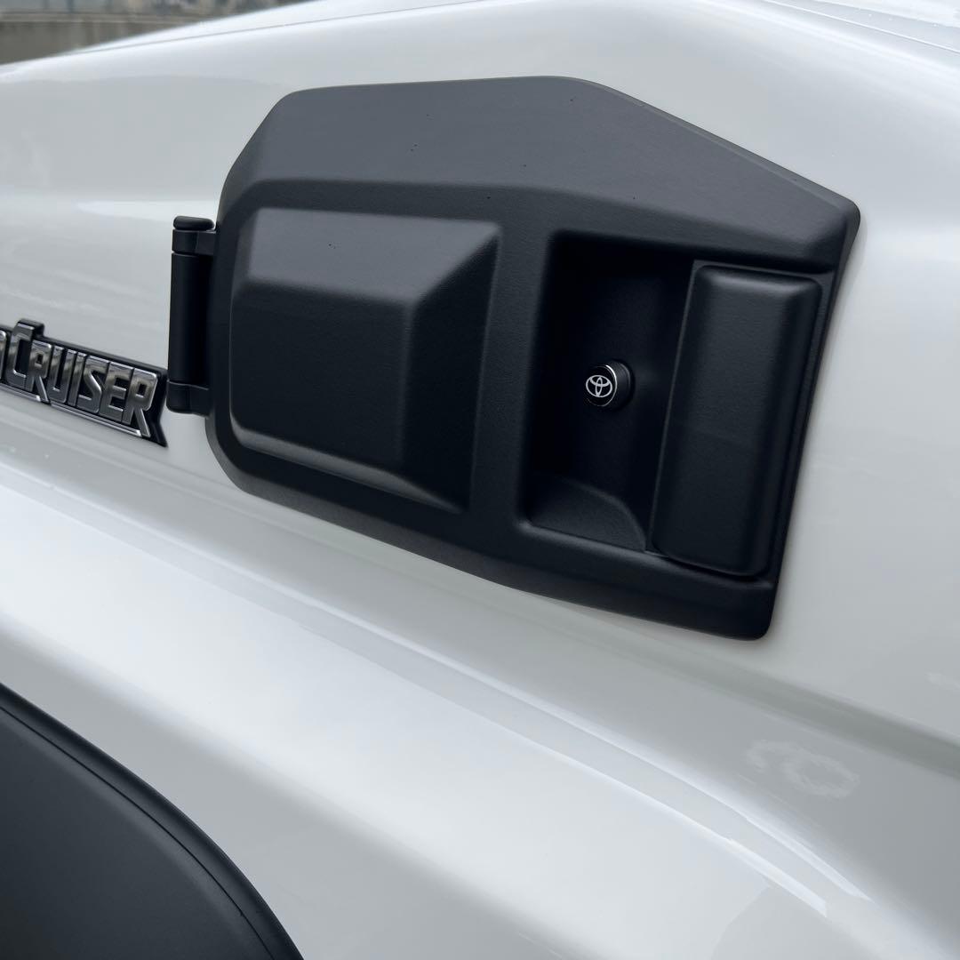 即納可　再再販ランクル70 GDJ76 セキュリティキー付リッドカバー