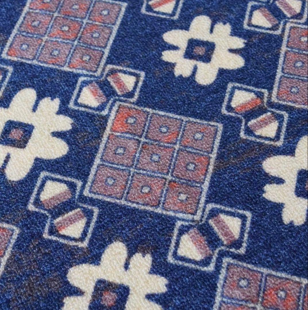 TOCO LIFE 200 × 200 ㎝ ラグ　レトロ　花柄　ネイビー