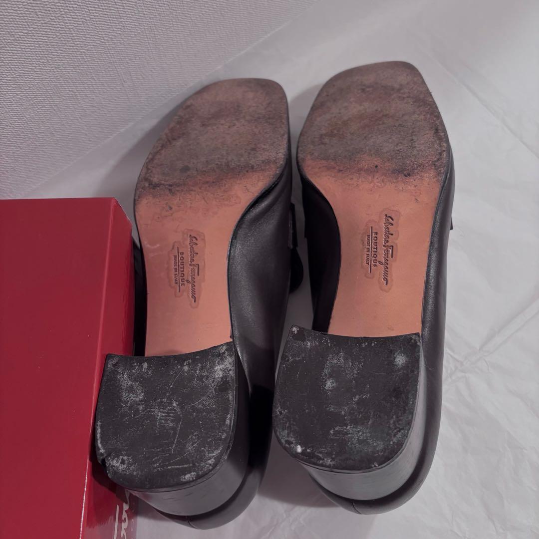 訳ありFerragamo フェラガモ レディース25cm マスタングカーフ