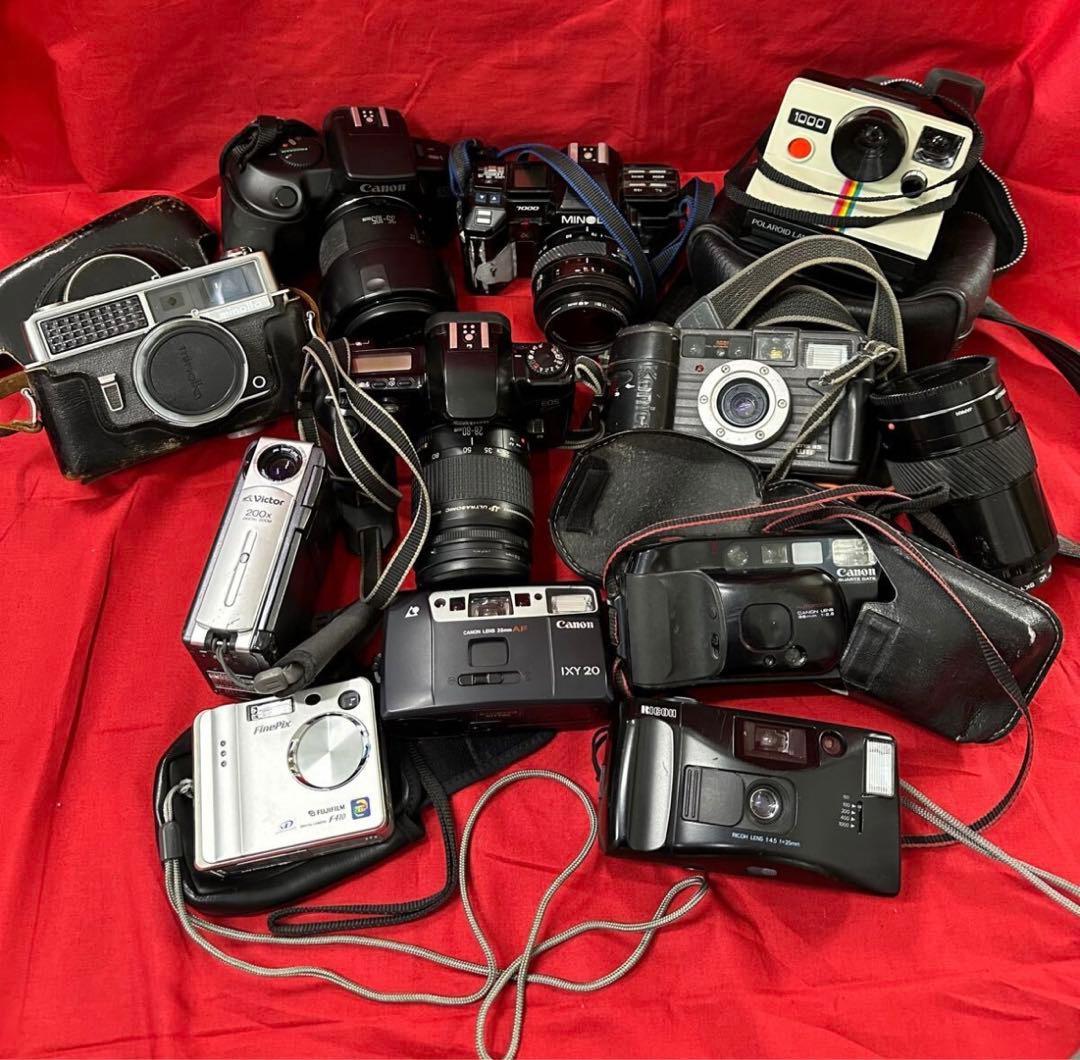 ジャンク品　Canon等　カメラ11台　レンズ１個 まとめ売り