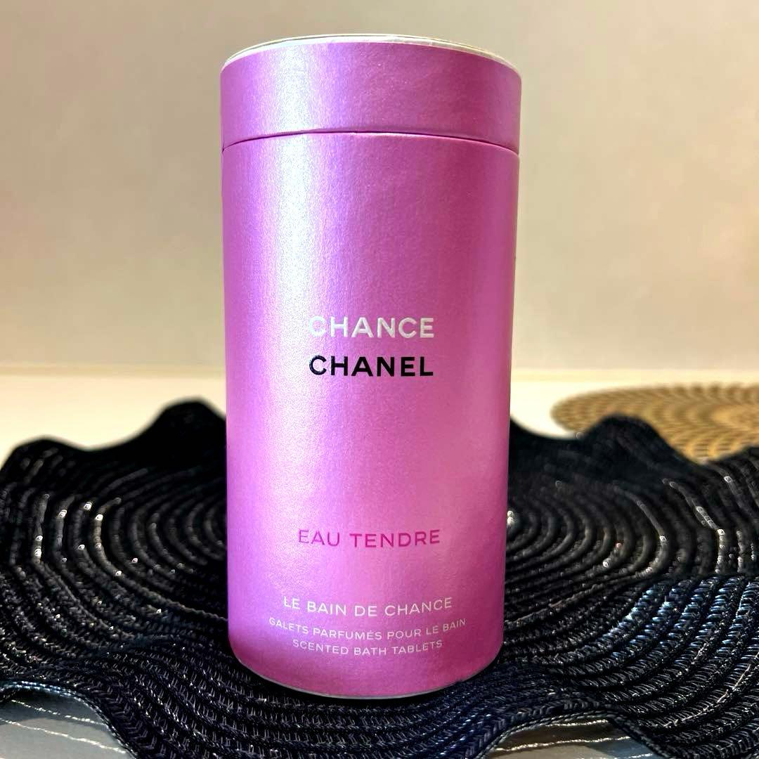 CHANEL Eau Tendre 〈浴用化粧料〉 バスタブレット10個入り