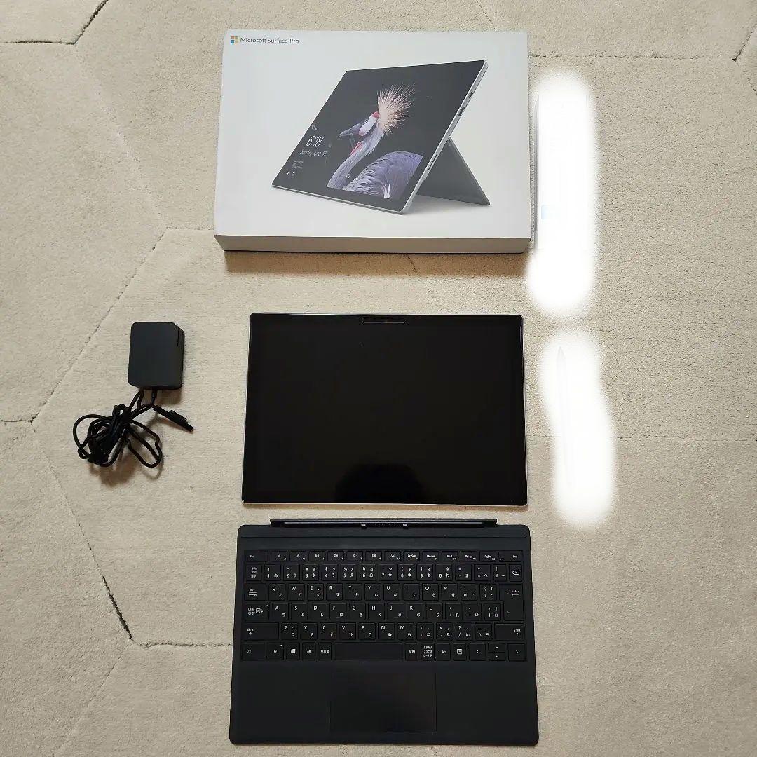 Microsoft Surface Pro 第5世代 本体 + 付属品