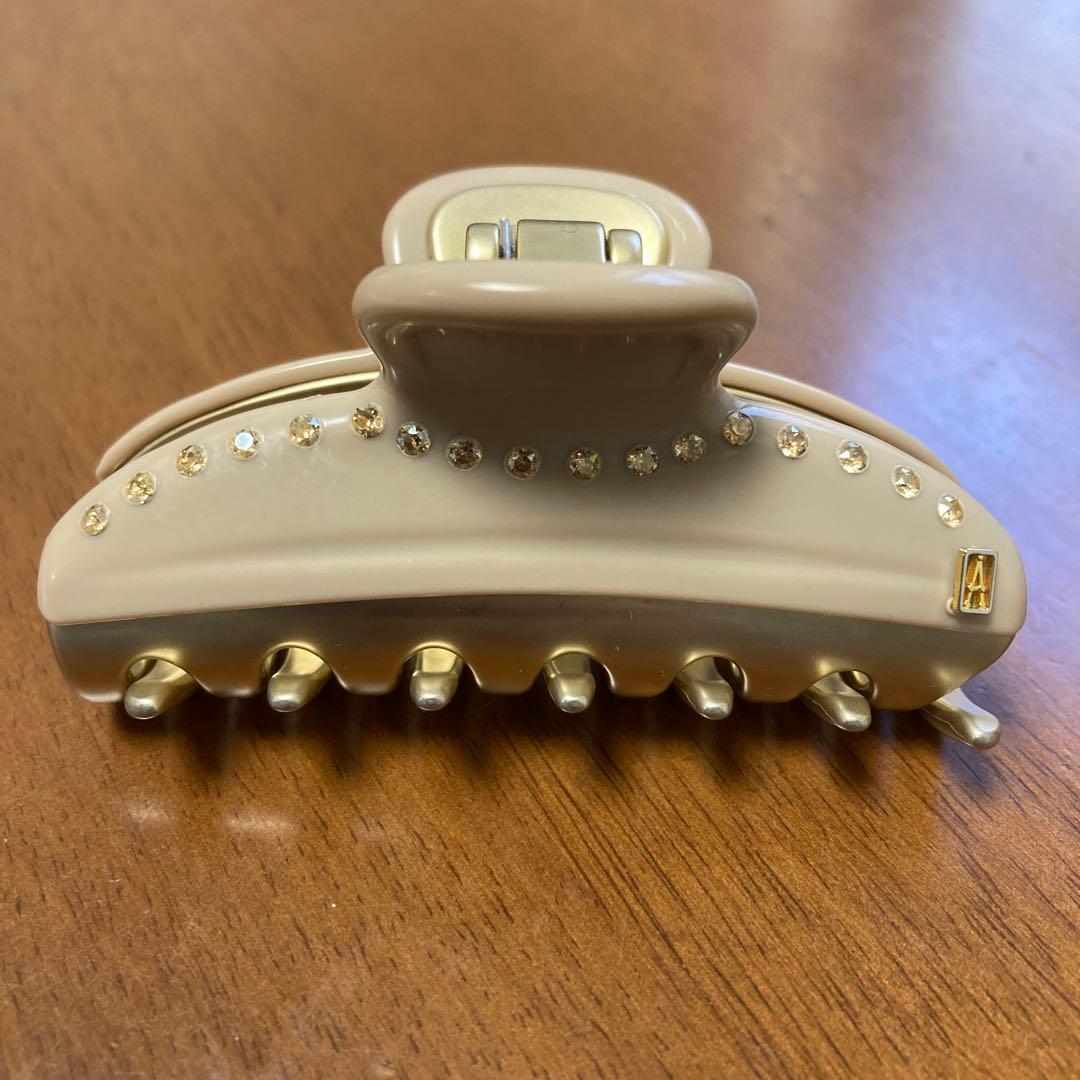 ストーン付きベージュヘアクリップ 約7.5cm