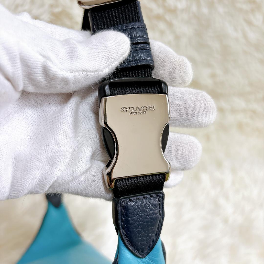 【極美品】コーチ COACH ボディバッグ ディズニーコラボ レザー